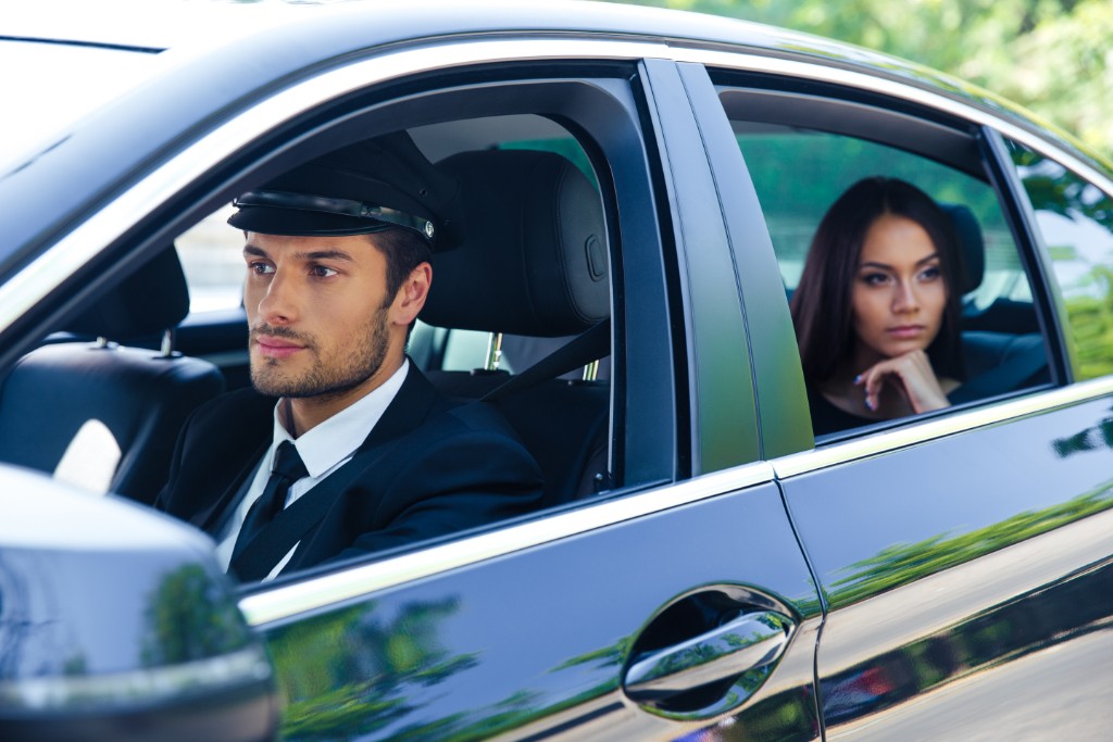 Ten Underrated Benefits of Opting for Chauffeured Cars as a Traveler