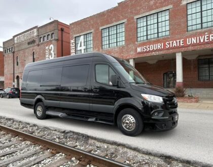 How Scottsdale Event Transportation Services Elevates Weddings and Special Occasions